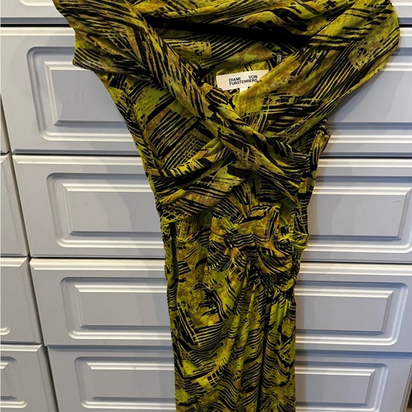 Diane Von Furstenberg Livonia bamboo Chartreuse dress S - Picture 7 of 9